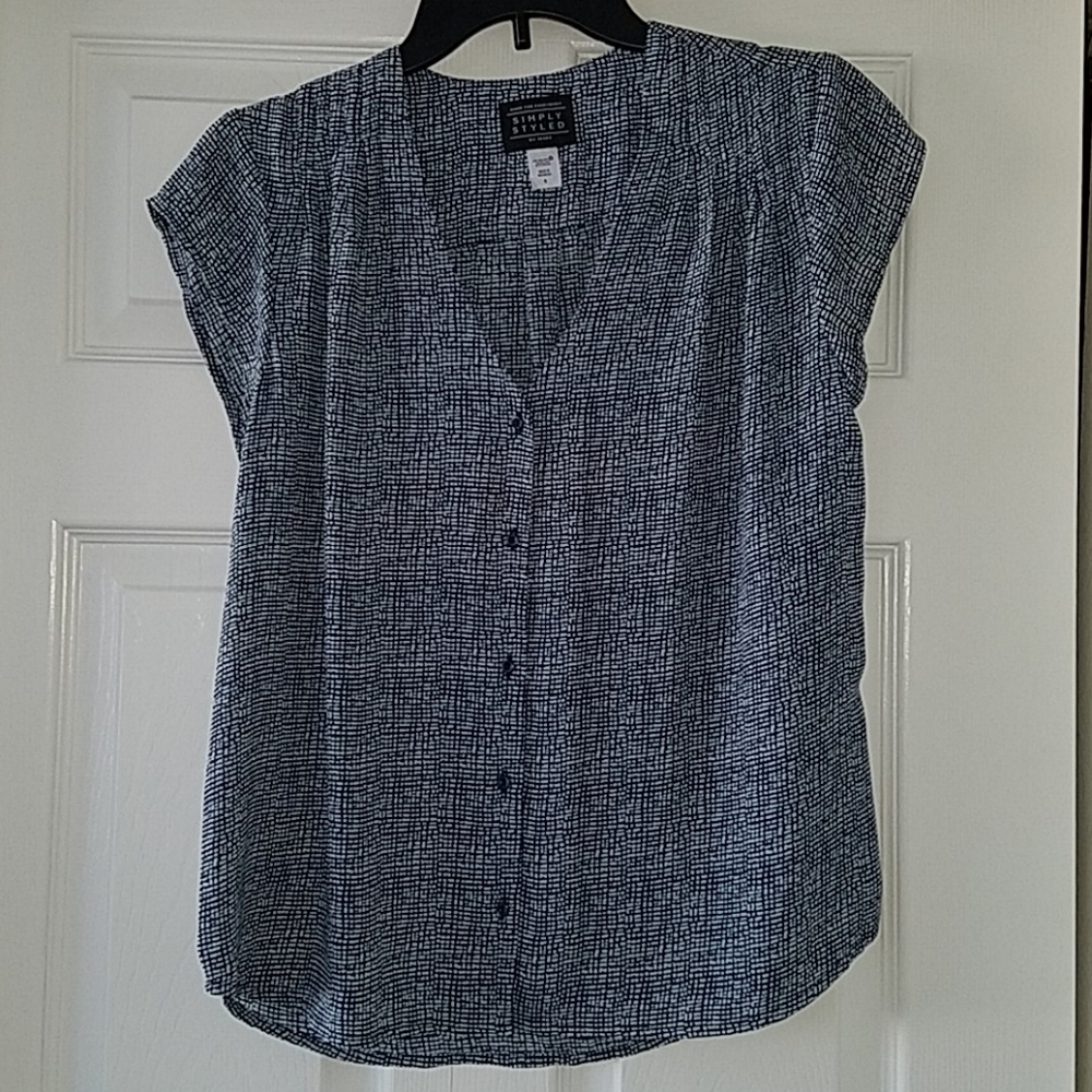 Dressy, v-neck, button down top
